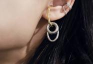 ピアスの穴が空いていない方でも◎ear cuff item！