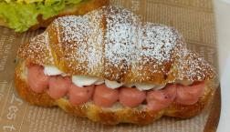 季節限定!つぶつぶいちごクリーム クロワッサン